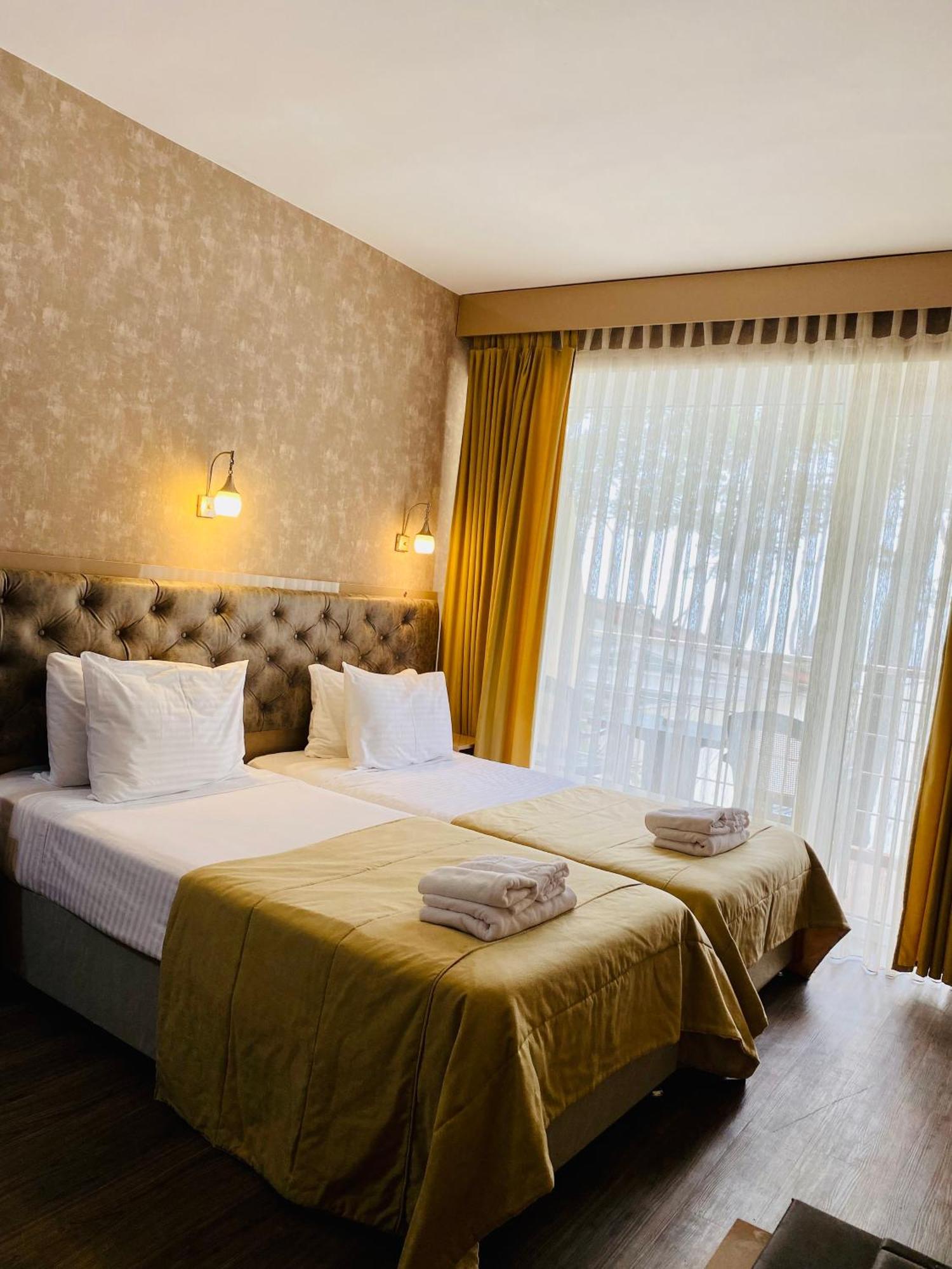 Villa Reta Hotel & Spa Grigoleti Eksteriør billede