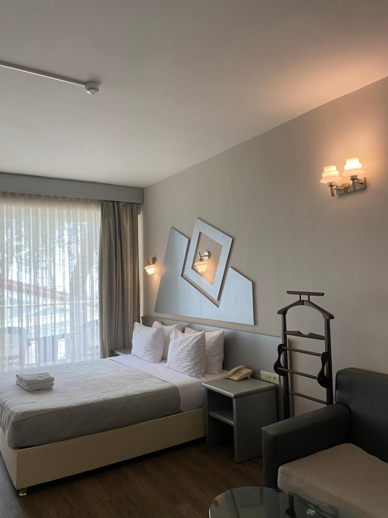 Villa Reta Hotel & Spa Grigoleti Eksteriør billede